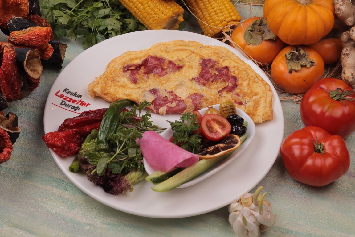 Pastırmalı Omlet